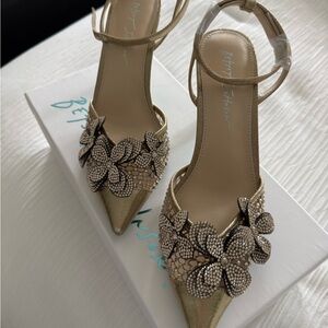Betsey Johnson Gold Heels with Sophisticated Design